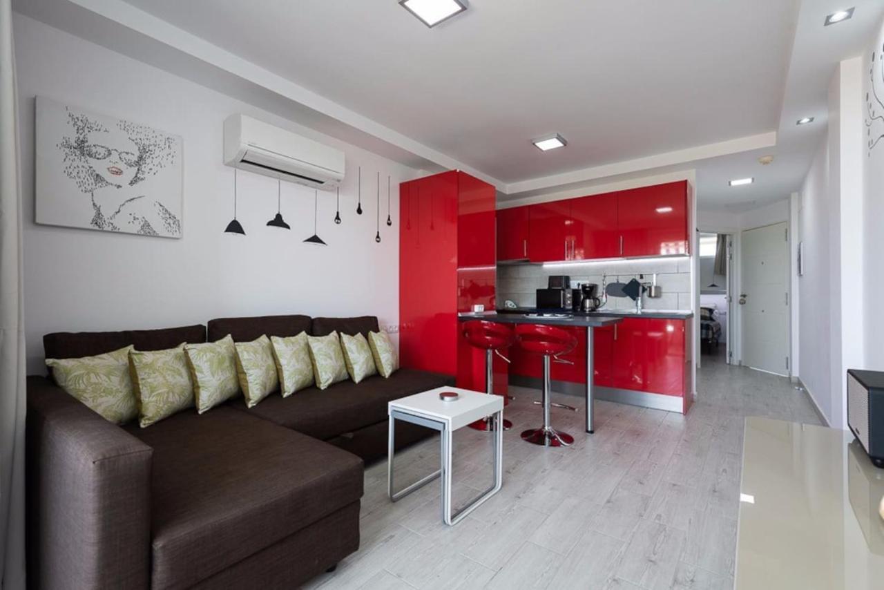 4 Minutes Walk From Yumbo Apartment Maspalomas  Exterior photo